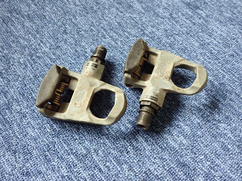 Look Keo classic pedals grey no cleats