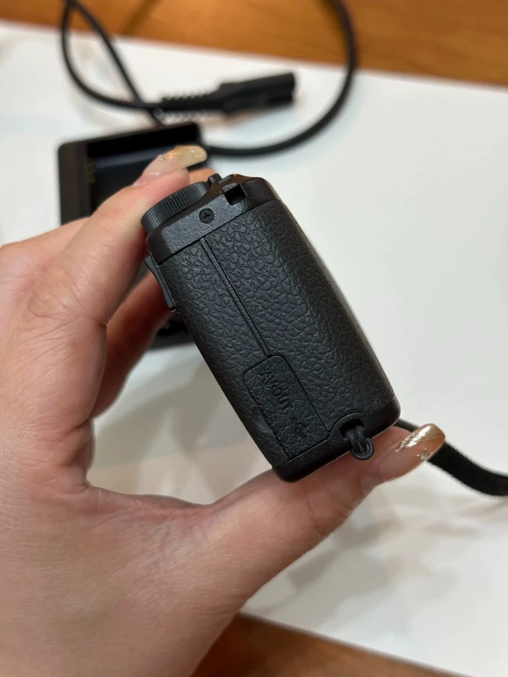 Mint RICOH GR DIGITAL III 3 Digital Camera W/10.0 Megapixel CCD Sensor Black - Image 4 of 4