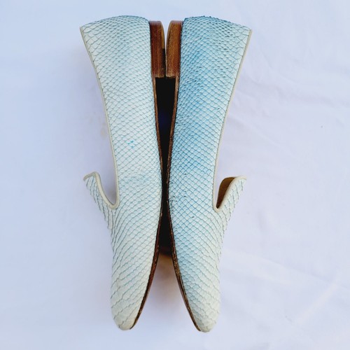 M. Gemi Women's Italian Blue Snake Textured Slip-on Loafer - size 10 - Picture 6 of 9