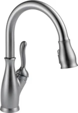 Delta Leland Pull-Down Kitchen Faucet Arctic Stainless-Certified Refurbished