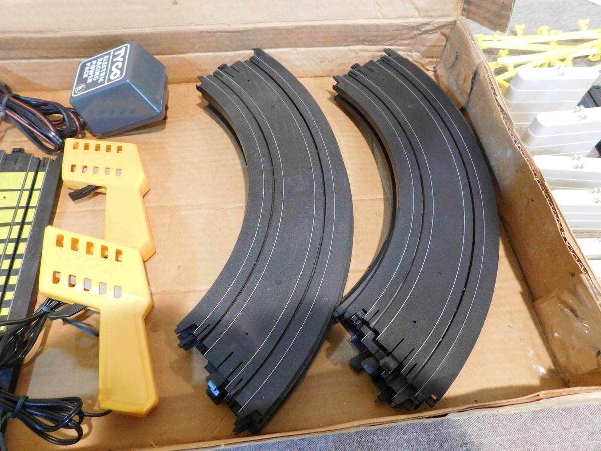 Tyco Z-28 Classic 300 HO Racing Set NO Cars | eBay