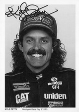 Kyle Petty Goodyear Race Day 8/12/93 7 X 5 Glossy Picture W/ Facsimile Auto