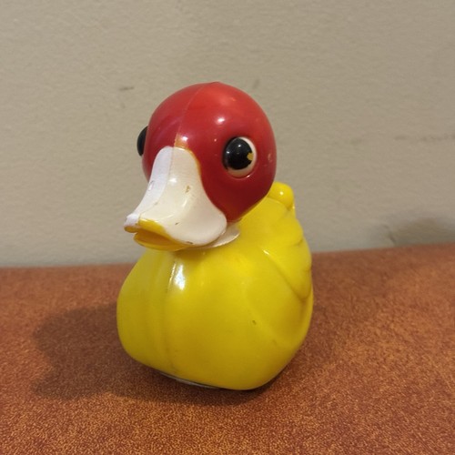 VTG Wyandotte Toys Friction Motor Duckling Red & Yellow Plastic With Metal Base - Picture 6 of 7