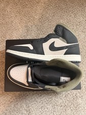 Jordan 1 Retro Mid Black 2017 for Sale | Authenticity  display picture 1