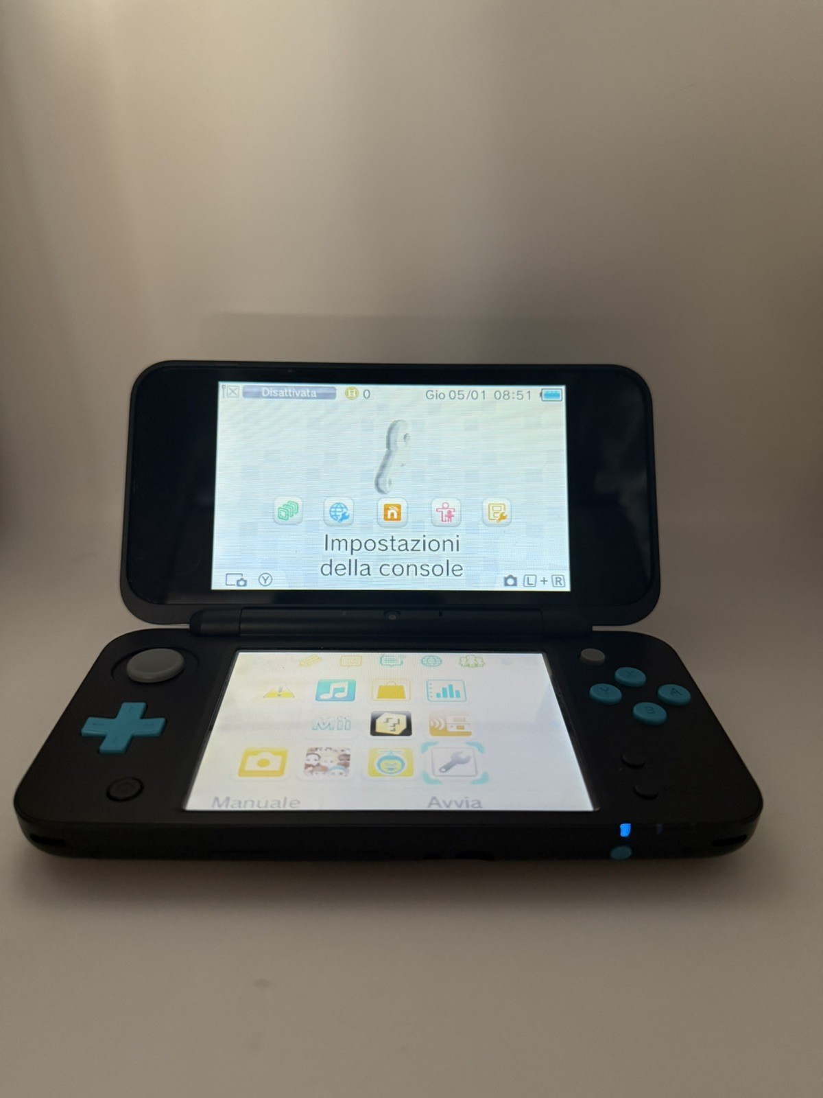 New Nintendo 2DS XL Console - Nero + Turchese