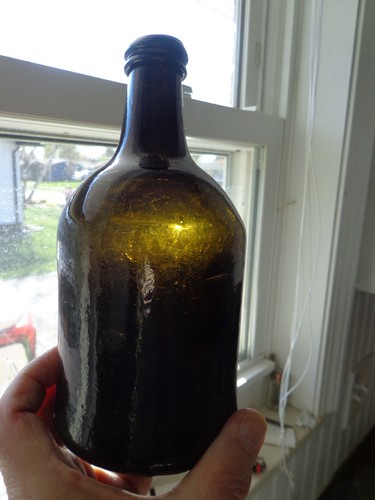 Nice Early Black Glass Mallet Shaped Bottle 1790-1810  Pontil