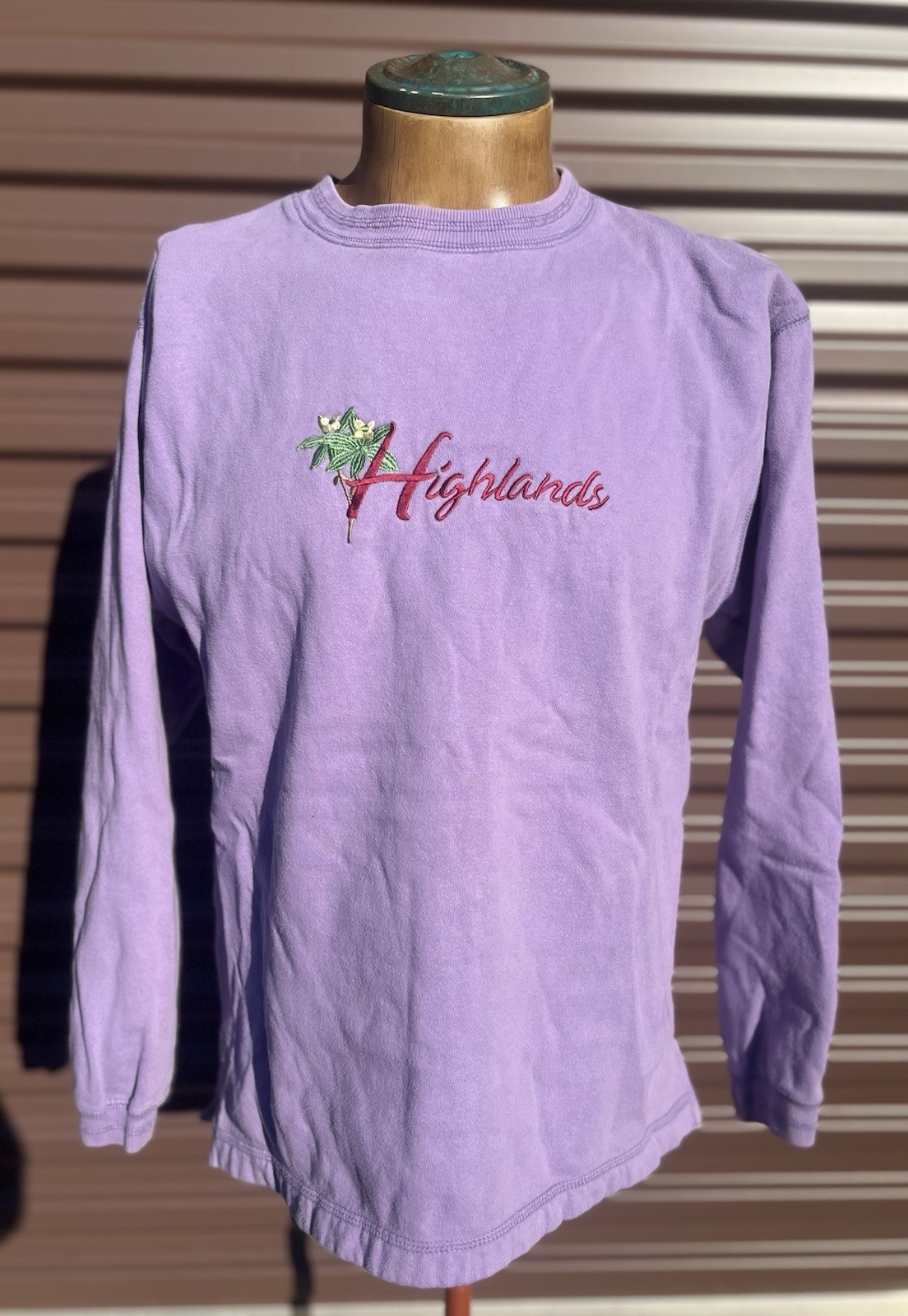 Vintage Highlands Lavender Crewneck Sweatshirt Cheyenne Rive