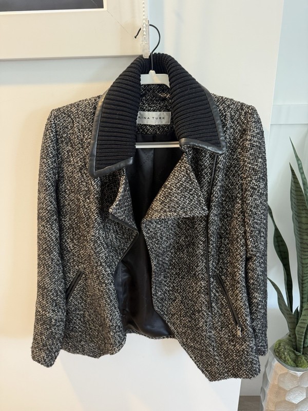 Trina Turk Women's Black White Zip Front Collared Pockets Short Jacket Size 6