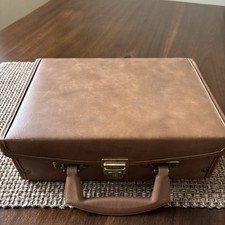 Vintage 12 Audio Cassette Tape Carry Storage Case  Brown Vinyl  Service Mfg Co