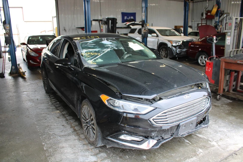 2017 Ford Fusion Driver Front Seat Bucket Black Leather SE Electric Used - Imagem 3 de 4