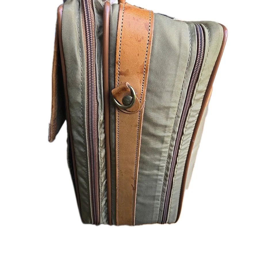 Vintage Hartmann Luggage 24" Nylon Lightweight Suitcase Green Brown Leather Trim - Image 4 of 4