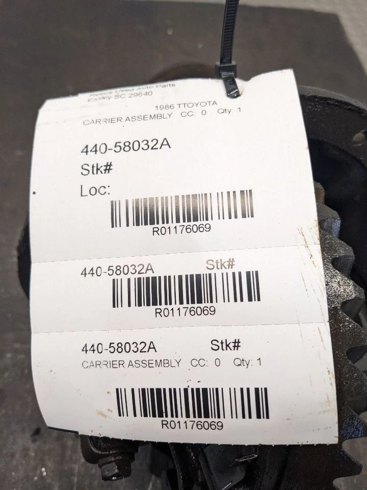 Eje trasero Carrier 2x2 4 cilindros relación 3,07 para camioneta Toyota 85-90 1176069 Foto 2 de 4