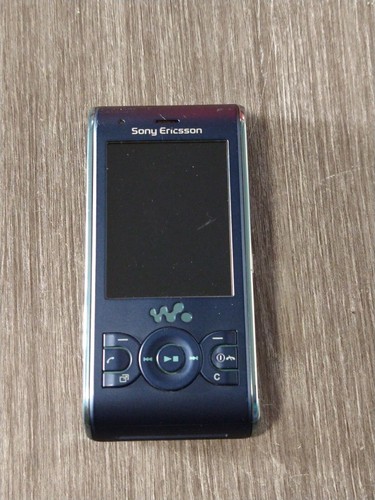 Sony Ericsson Walkman W595 (Unlocked except 3) - *NO BATTERY* - Picture 1 of 10