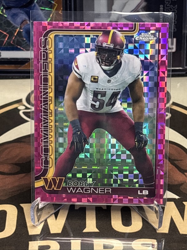 2025 Topps Chrome - Bobby Wagner #299 Hot Pink X-Fractor