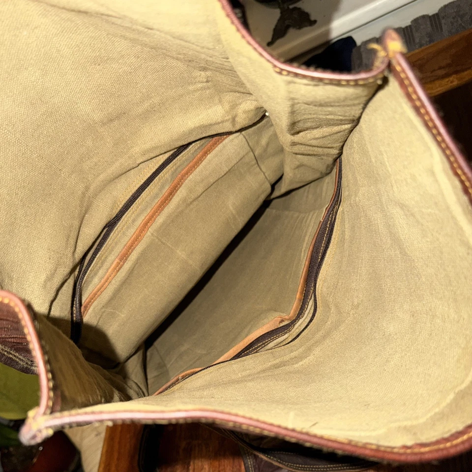 Men's Leather Vintage Hiking Backpack Genuine Leather Brown Shoulder Bag - Image 3 of 4