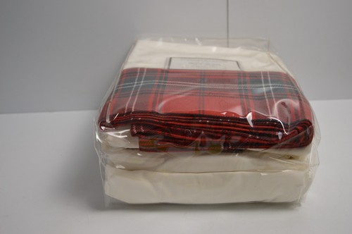 Williams Sonoma Home Tartan Bedding King Sheet Set Christmas NWT Red Plaid Sham - Picture 3 of 9