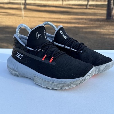 Under Armour SC 3Zero III Shoes Youth 6 Women 8 Black Basketball Shoes Sneakers