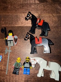 Fright Knight 6099 6047 6097 6031 Shield Knights Castle LEGO&reg; Minifigure Figure