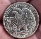 1943 WALKING LIBERTY SILVER HALF DOLLAR US 90% COIN UNC