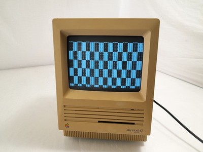 Apple Macintosh SE M5011 2MB RAM 800K Floppy Vintage Mac defekt ohne HDD