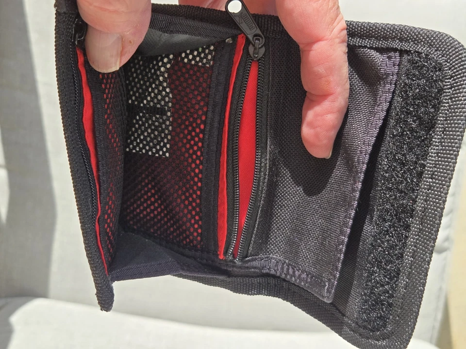 Cartera de lona Puma para hombre con cierre de velco Foto 2 de 2