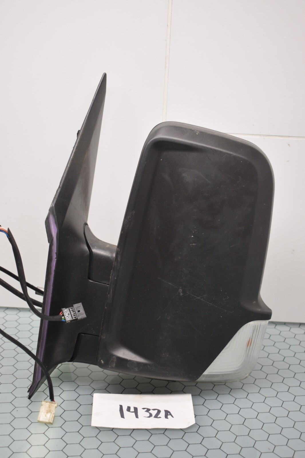 08 09 10 11 12 13 14 15 16 17 Sprinter DRIVER side Mirror Used Power #1432-A