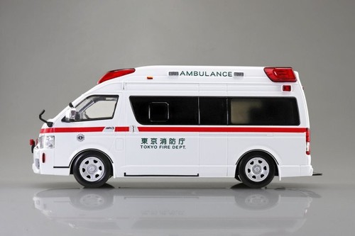 Aoshima 1/32 Scale Model Car Snap Kit 02-HM Toyota Hiace Hi-Medic Ambulance - Picture 4 of 4