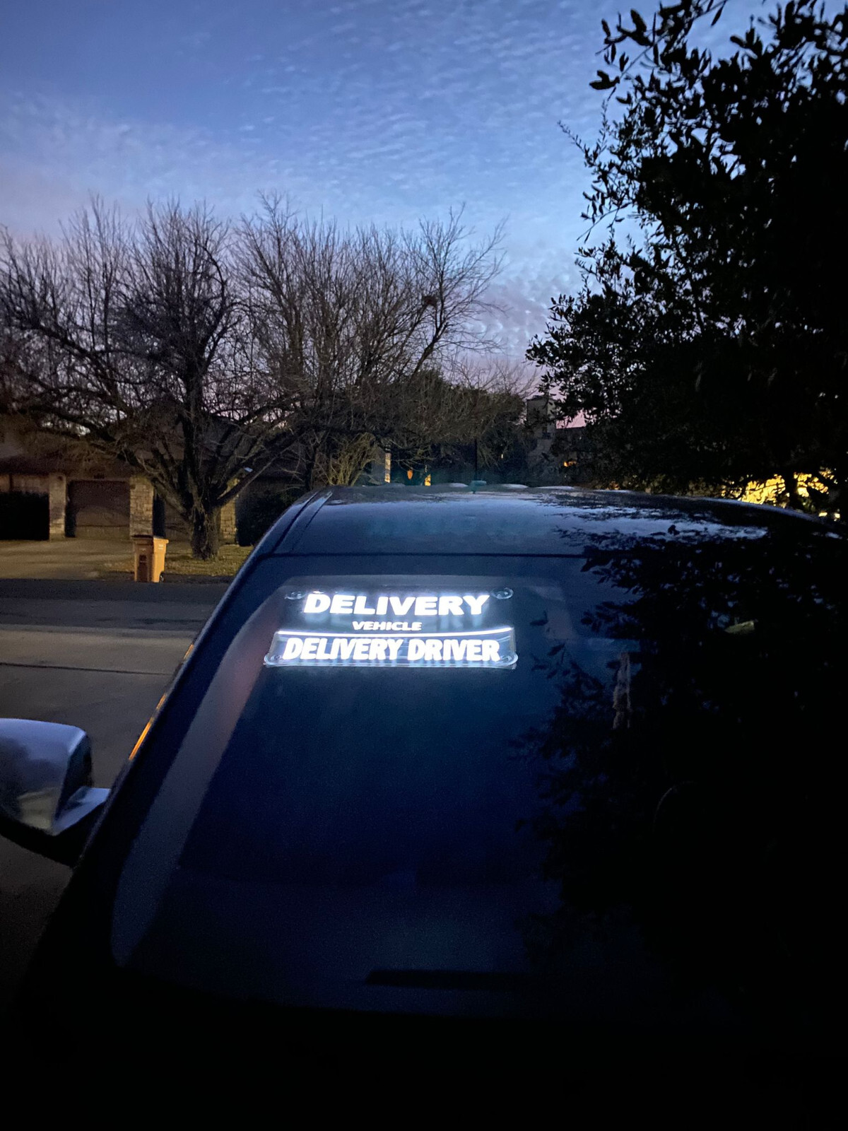 delivery driver car sign