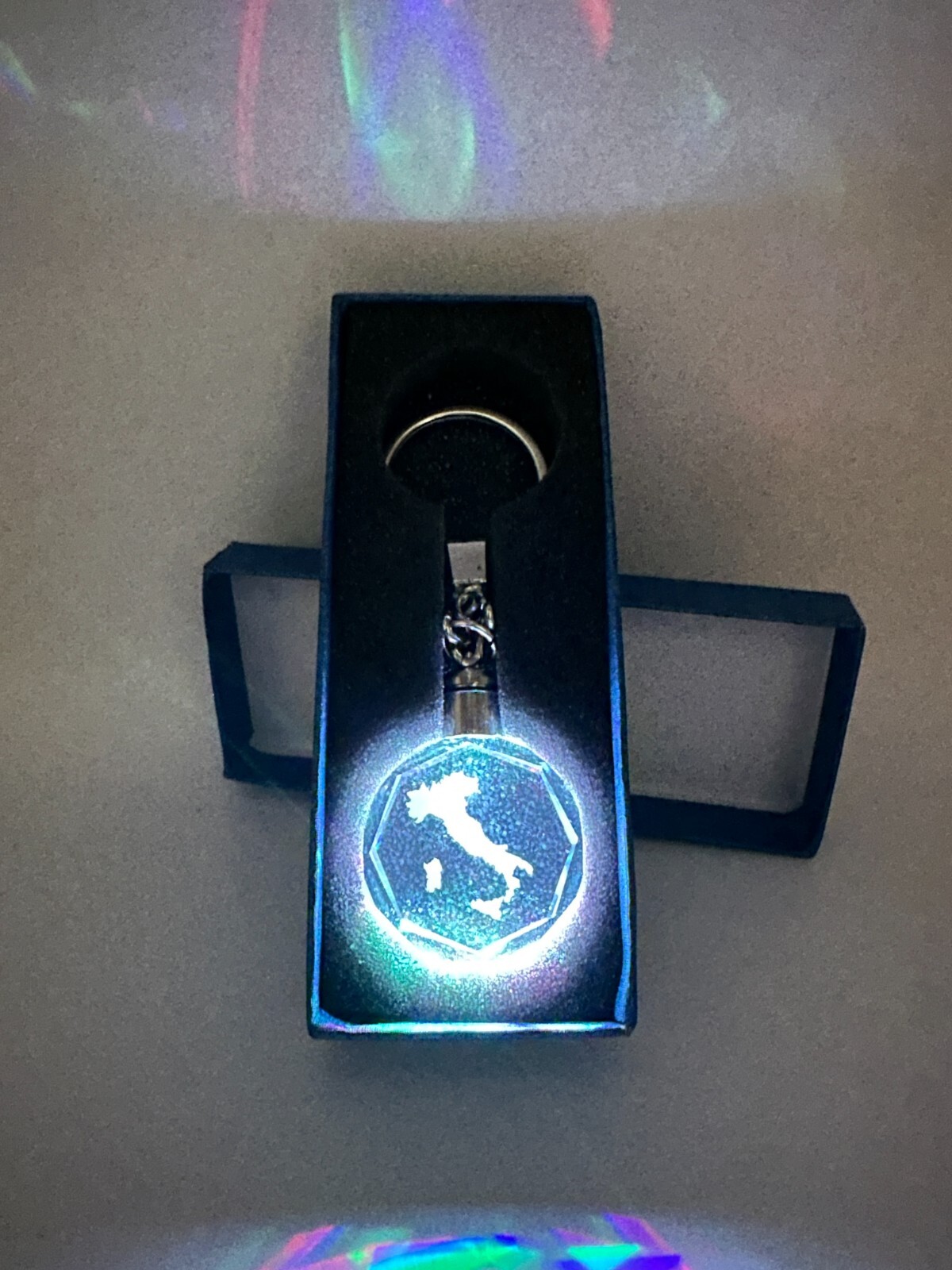 Italien Landkarte Schlüsselanhänger LED Multicolor mit Geschenkbox