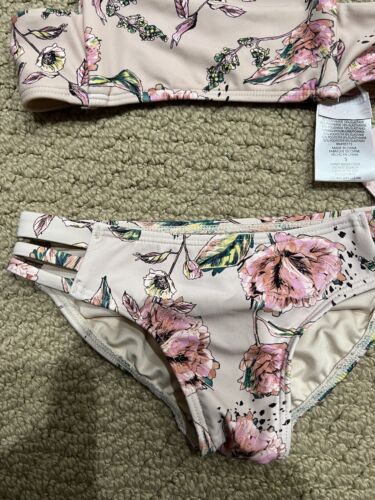 O’Neill Toddler Girl Tan Color Floral Bikini Set - Size 5 - Picture 3 of 7