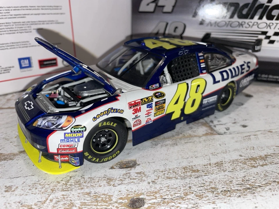 2010 NASCAR #48 Lowe’s Chevrolet Impala Diecast – 1:24 Scale – Jimmie Johnson - Image 4 of 4