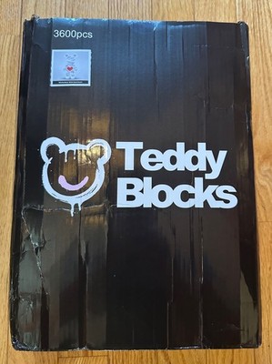MIB Teddy Blocks white bear with red heart, 3600 pieces, new & ready to build