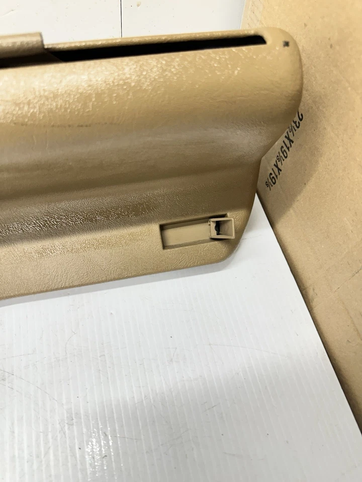 95-98 BRAVADA GMCJIMMY Chevrolet Blazer Cargo Cover 15724676 OEM TAN - Image 3 of 4