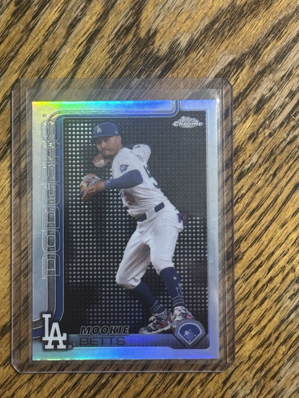 2025 Topps Chrome Mookie Betts LA Dodgers #50 LightBoard SSP case hit