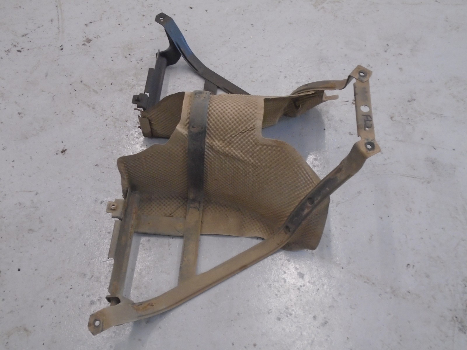 LAND ROVER FREELANDER 2 2.2 DIESEL FUEL TANK cradle cross member LR048133 eBay