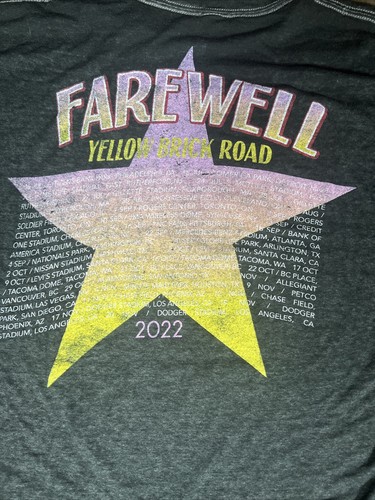 Elton John 'Goodbye Yellow Brick Road' Farewell Tour T-Shirt Size L 2022 Band Te - Picture 7 of 8