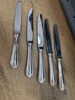 Konvoult 5 Christofle Silber Dessert Messer