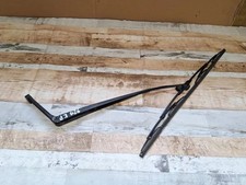 AUDI A6 4A2, C8 Scheibenwischer vorne 2.50 Diesel 1998 33978568