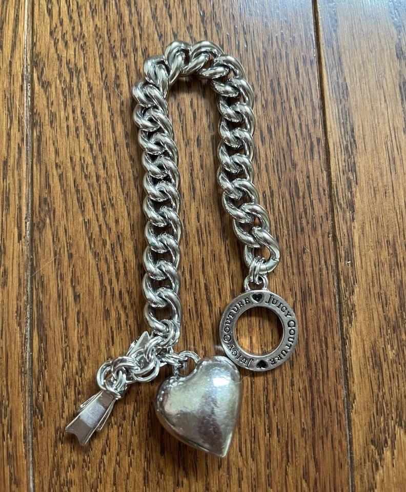 Juicy Couture Silver Tone Heart Crown Charm Toggle Bracelet 7.5” w/ Bow Foto 4 de 4