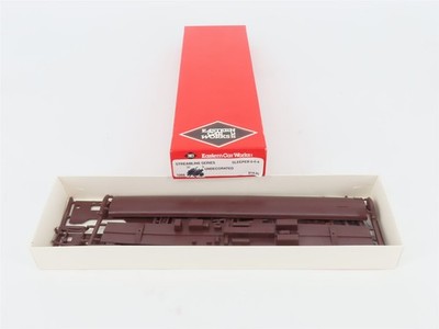 HO Scale Eastern Car Works Kit #1205 Undecorated Sleeper 6-6-4 Passenger Car
