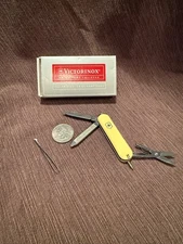 Victorinox Signature Swiss Army Signature II Lemon 54100