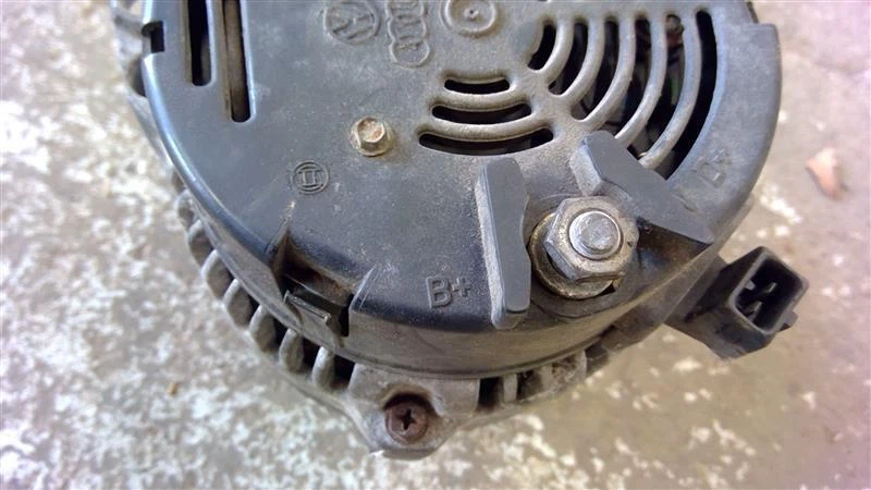 93 94 95 96 97 98 99 00 01 02 GOLF EXCEPT GTI Alternator Foto 4 de 4