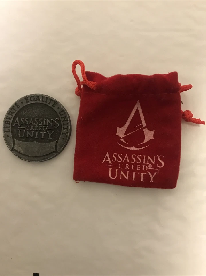 ASSASSINS CREED Unity Coin - LOOTCRATE Exclusive - Comes With Velvet Pouch - Image 2 of 3