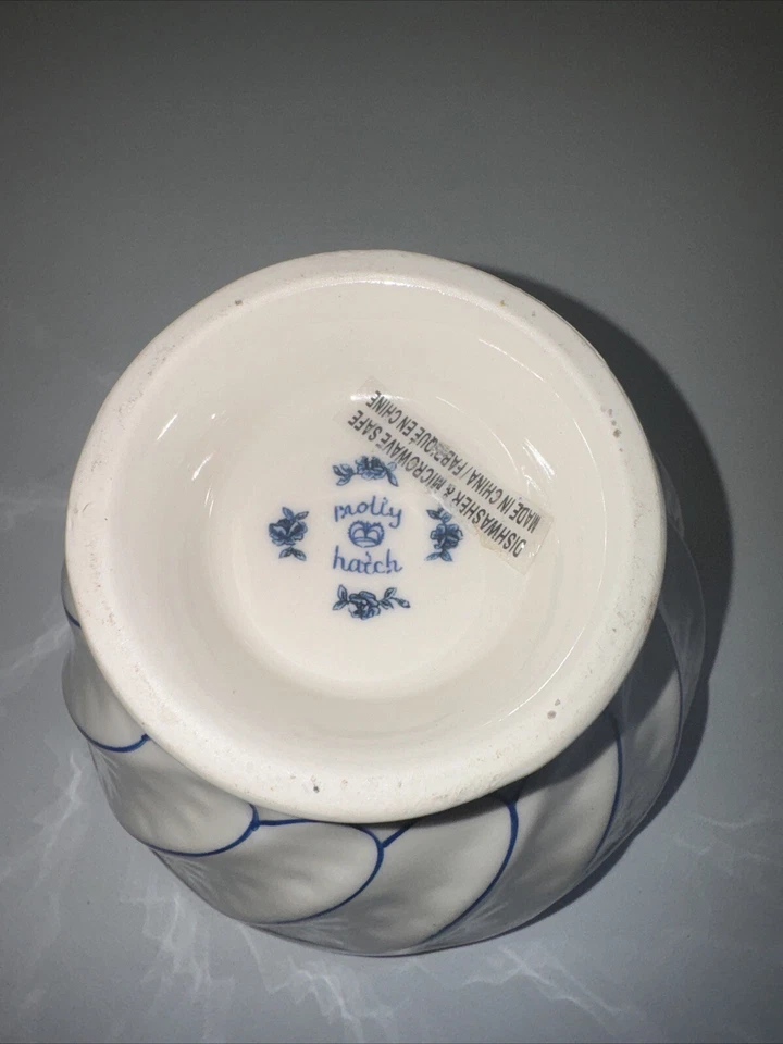 Molly Hatch Anthropologie White/Blue Cow Bowl - Image 4 of 4