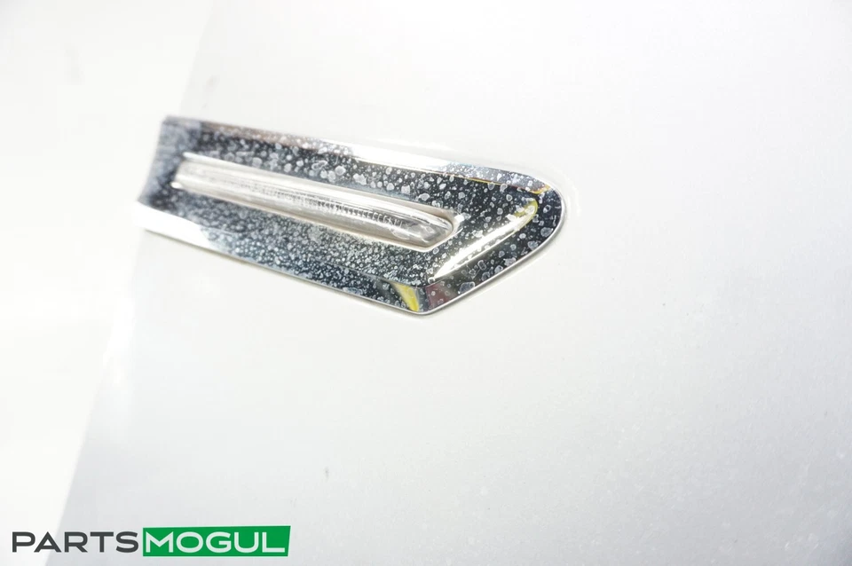 BMW 750Li serie 7 2009-2015 panel guardabarros lateral derecho pasajero moldura OEM  Foto 4 de 4