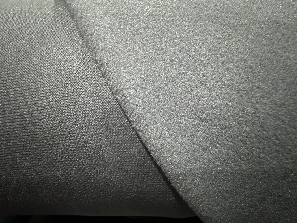 VN SS Holden Commodore Vp/vn/vr/vs Velour Grey Seats,doors Fabric 25i Trim Code - Image 4 of 4