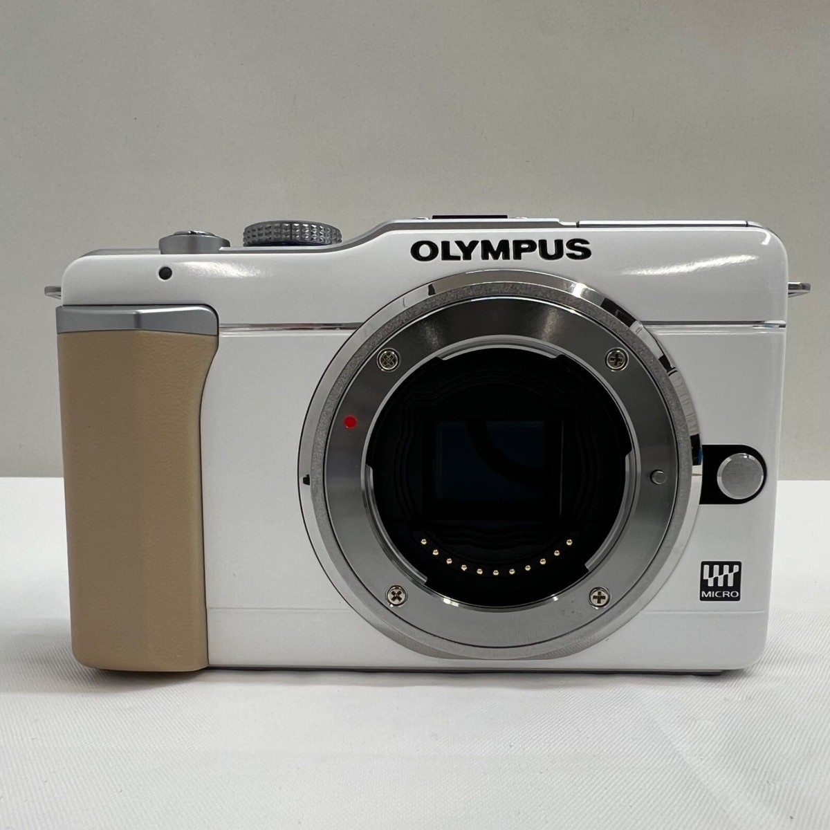 Olympus PEN E-PL1 Mirrorless Camera White 14-42mm Lens Kit Good