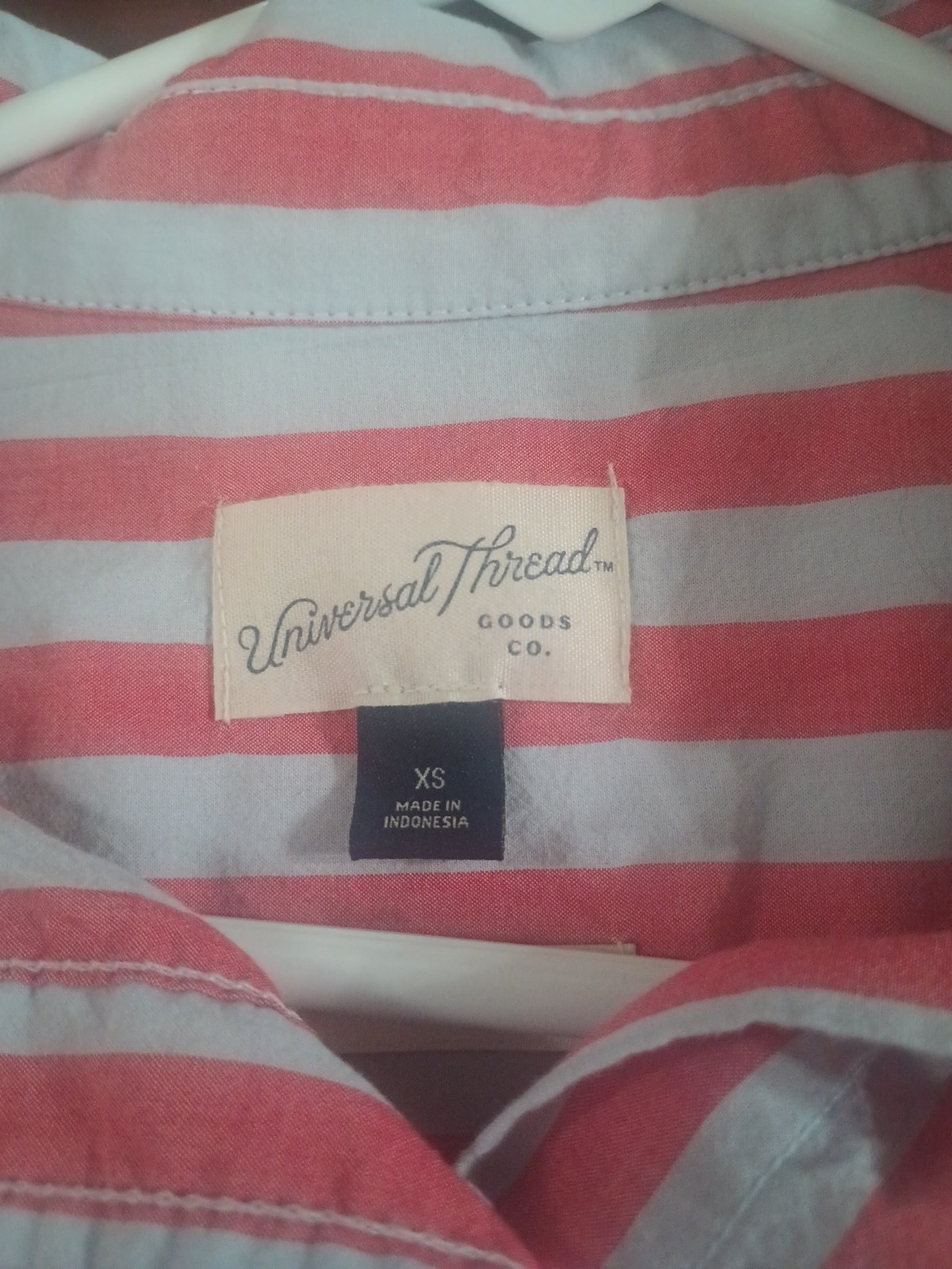 Universal Thread Oversized & Lightweight Button U… - image 3