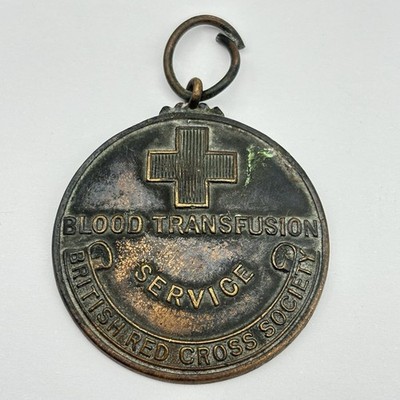 Medaille Bluttransfusionsdienst des Britischen Roten Kreuzes mit Namen Miss H Perry