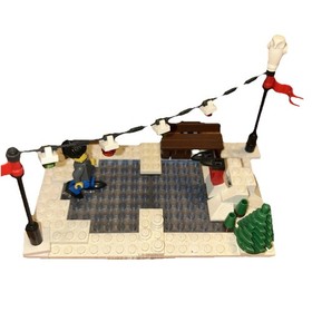 LEGO Seasonal 10216 Winter Village Bakery Christmas Retired Building Set